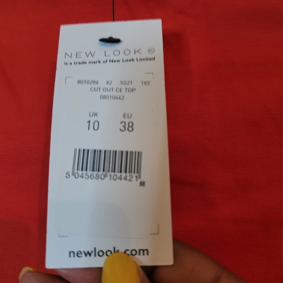 NWT Red Cutout Top - Picture 4 of 7